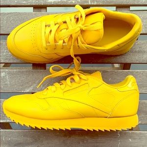 Super bright “Reebok” sneakers!